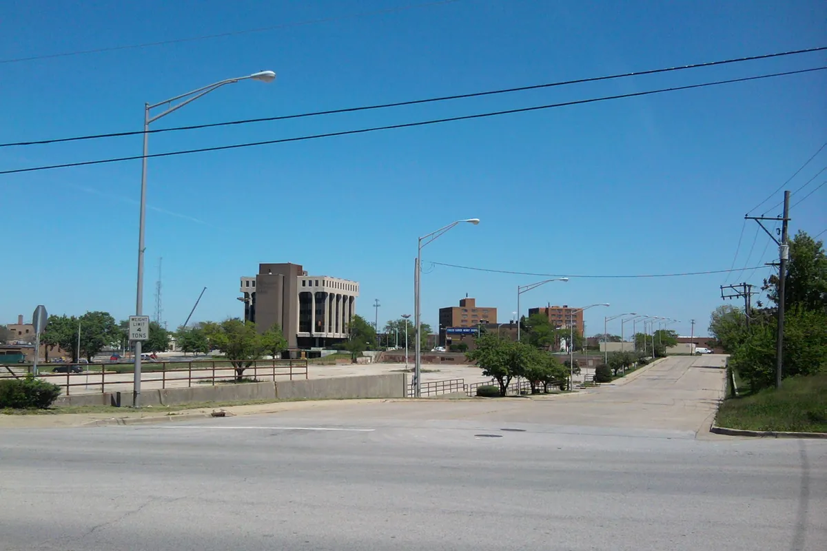 Looking east across Chicago Road, Chicago Heights, Illinois